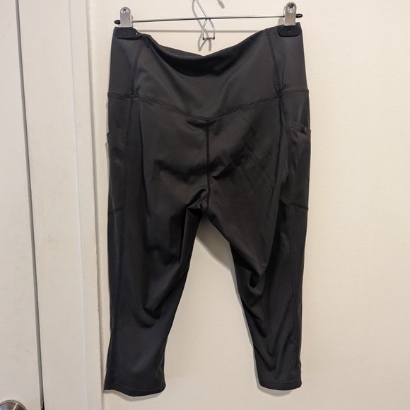 MPG Sport Step Up High Waist Capri Legging - Picture 7 of 8